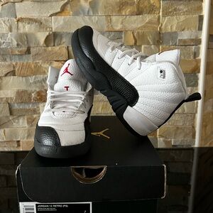 Jordan 12 Retro PS White and Black with Red Accents - Little Kids/Preschool